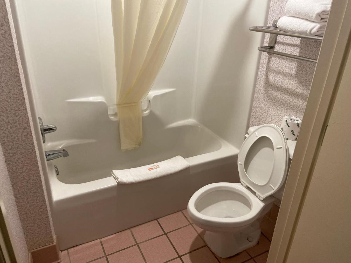 Budget Inn Timmonsville Экстерьер фото