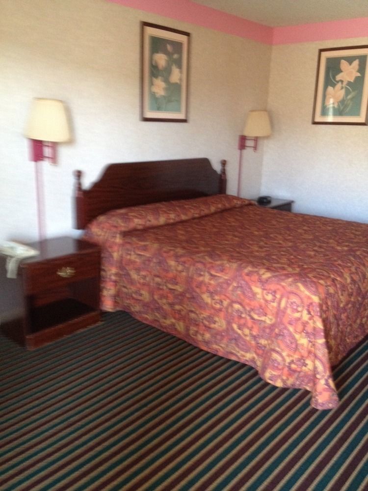 Budget Inn Timmonsville Экстерьер фото